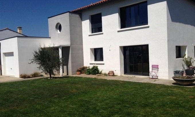 Aytre House | Pleasant, spacious and bright house 800m from the beach