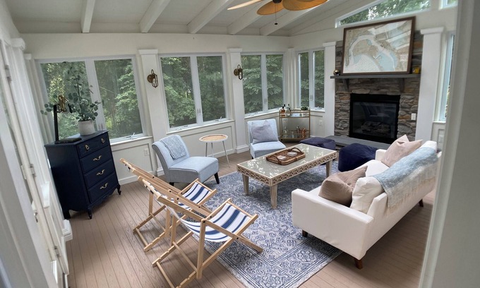 Annapolis House | Plenty of space for the whole family! Close to Stadium, USNA and Downtown