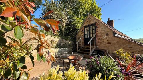 Croscombe House | Plum Cottage Somerset
