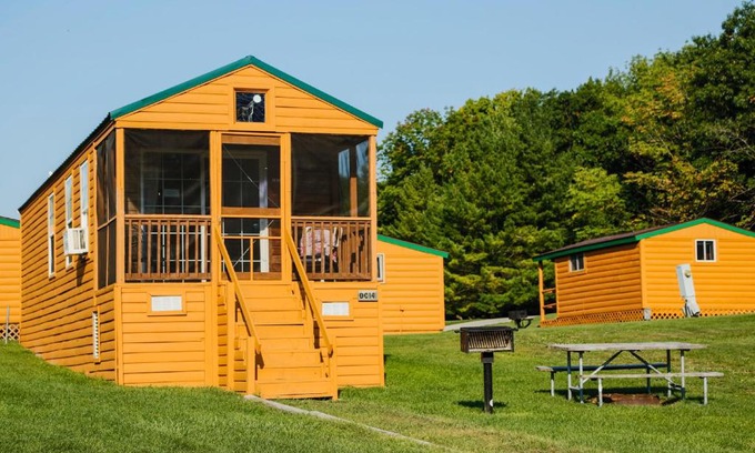 Plymouth Resort | Plymouth Rock Camping Resort Deluxe Cabin 16