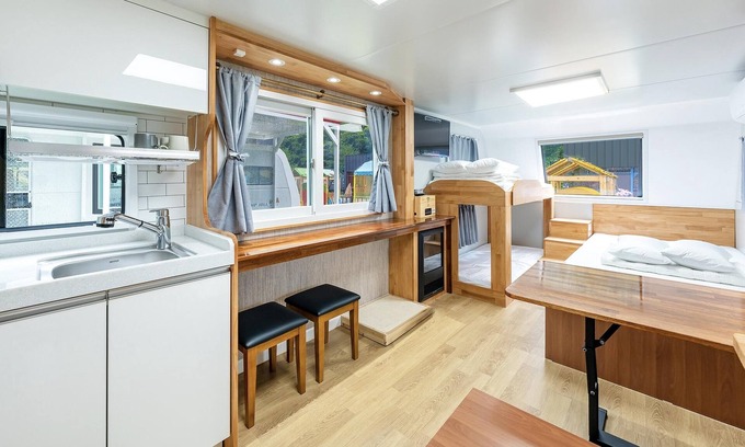Pocheon House | Pocheon Hanadulset pet Caravan