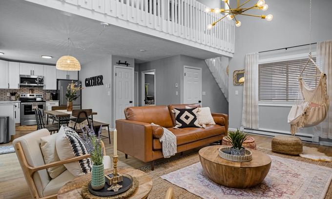 Tobyhanna House | Pocono Country Escape 🌻