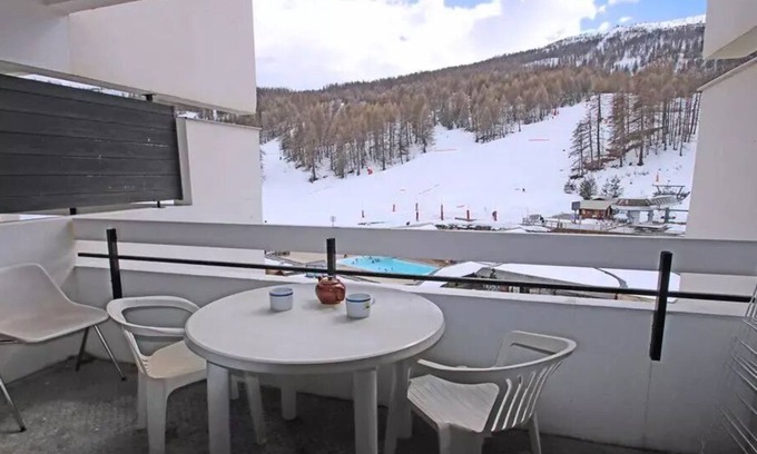 Puy-Saint-Vincent Apartment | Podium Residence - POD805 - STUDIO - 4 PERSONS WITH BALCONY