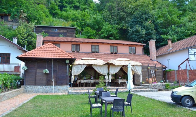 Novi Sad Bed & Breakfast | Podrum Miljević
