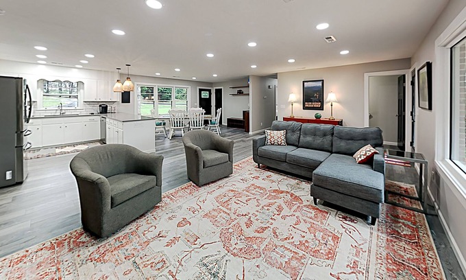 Mountain Home House | Pond Paradise near The Barn at Tall Oaks with Large Dog-Friendly Yard
