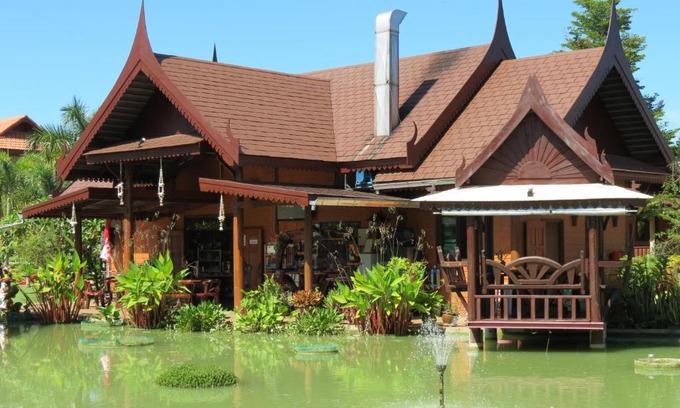 Phran Resort | Pongsin Resort