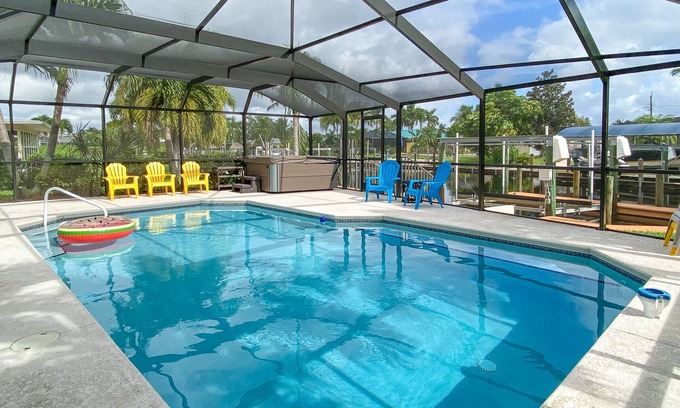 Yacht Club House | Pool heated-hot tub-boat lift, sleeps 9 Yacht Club, direct gulf/river access