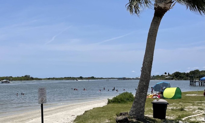 Hawks Park House | Pool home 1.5 blocks from the river & 10 mins to the beach.