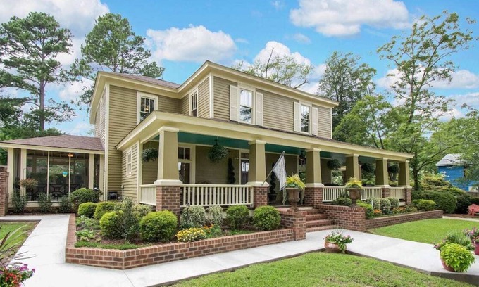 Terry Sanford House | *POOL, HOT TUB, ARCADE, THEATRE ROOM* Sleeps 18+!