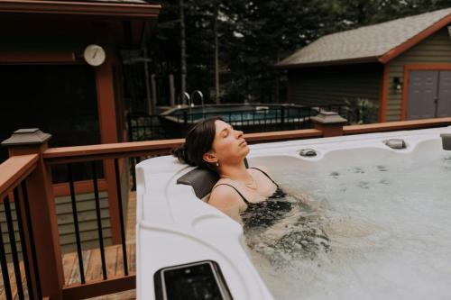 Saint-Faustin-Lac-Carre House | Pool - Kid Game Room - HotTub