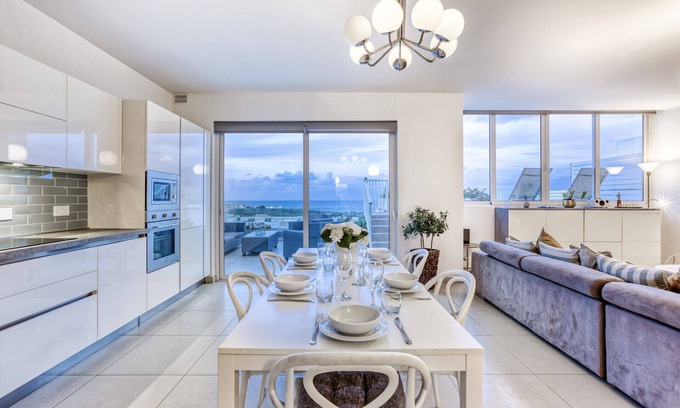 Tal-Ibrag Apartment | Pool Penthouse-Hosted by Sweetstay