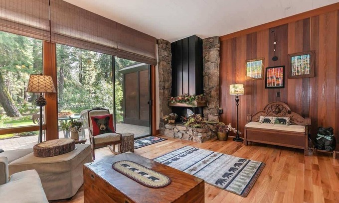 Tahoe Sierra Estates House | Pool|Pier|Beach|Tennis|Pickleball|Walk to Town