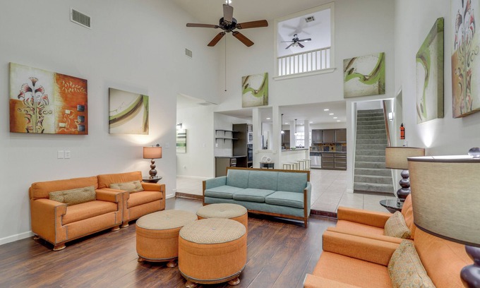 FM 1960 House | Pool Table & Patio w/Bar: Spacious Houston Gem!