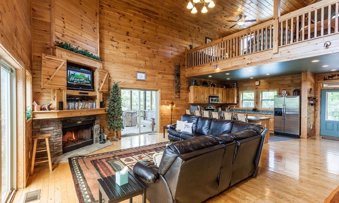 Ellijay Cabin | Poolside Mountain Retreat - Hot Tub, Fire Pit/ Minimum Age Requirement of 25 yrs