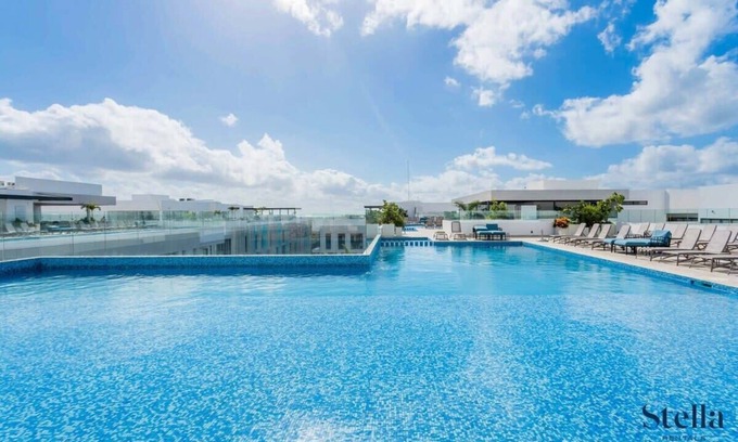 Gonzalo Guerrero Condo | Poolside Paradise Steps from Playa's 5th Ave