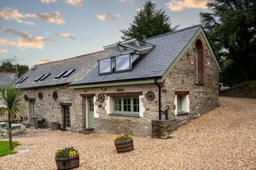 Mullacott House | Poppy's Barn