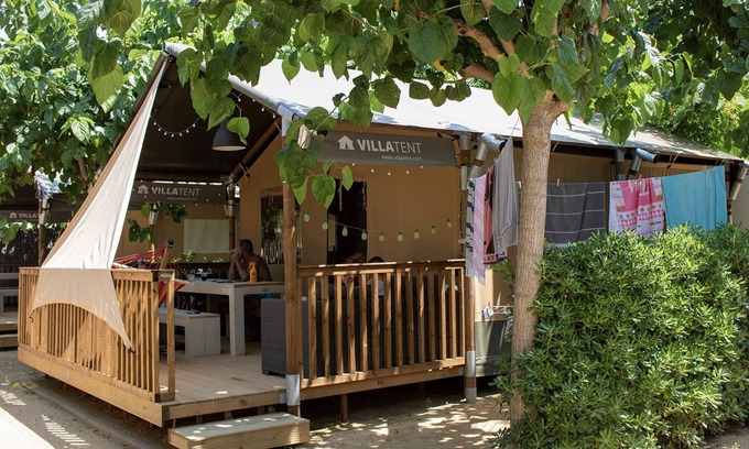Blanes RV Rental | Popular family campsite on the Costa Brava, 300 meters from the sea
