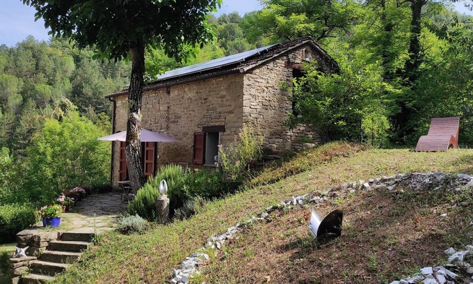 Casola Valsenio Cottage | Porcaticcio, stone cottage in the forest with pool (Ravenna, Bologna, Florence)