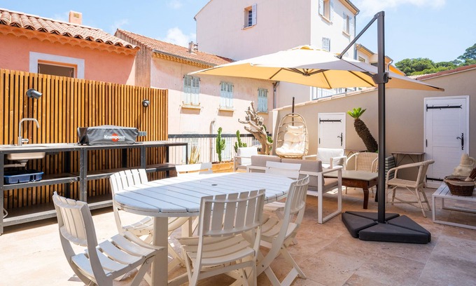 Porquerolles Apartment | Porquerolles, Appartement Cosi et Lumineux