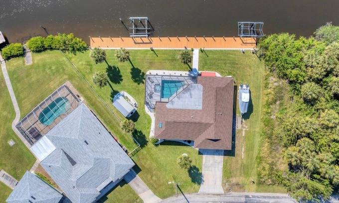 Port Charlotte House | Port Charlotte 3 Bedroom Pool+Spa Vacation Home on Canal