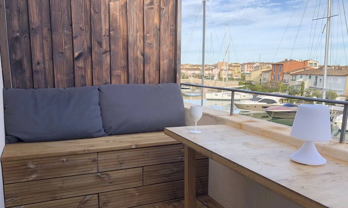 Port Grimaud Apartment | Port Grimaud view on the canals