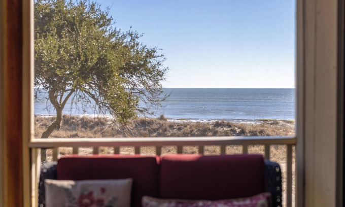 Isle of Palms Condo | Port O Call C201 End Unit