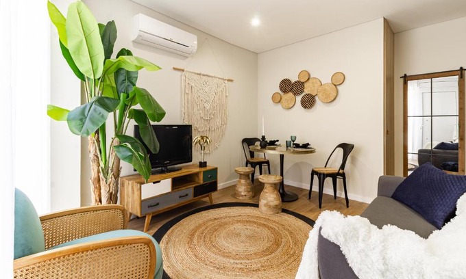 Covilha Apartment | Porta 25 Guesthouse