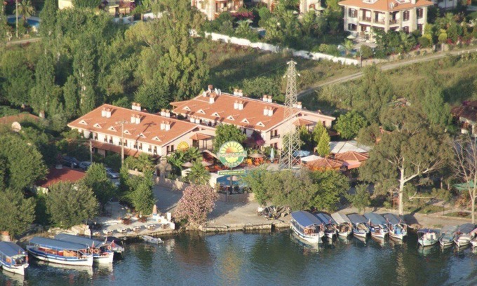 Dalyan Hotel | Portakal Hotel Dalyan near Dalyan Lake with 2 bedroom family rooms