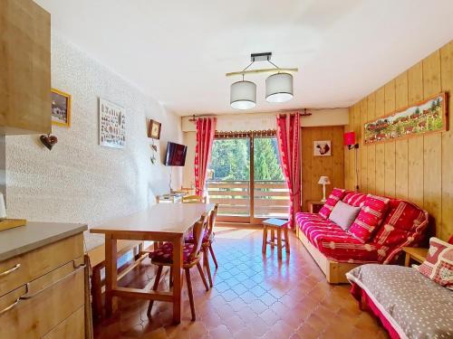 Chatel Apartment | Portes Du Soleil PSB196 TELECABINE & MOUNTAIN 4 Per