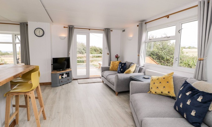 Amlwch Cottage | Porthwen Lodge