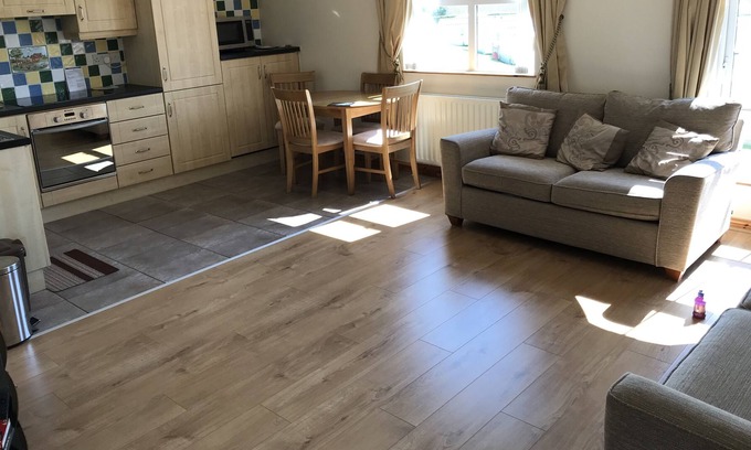 Portstewart Apartment | Portstewart Holiday Apartment Sleeps up to 6