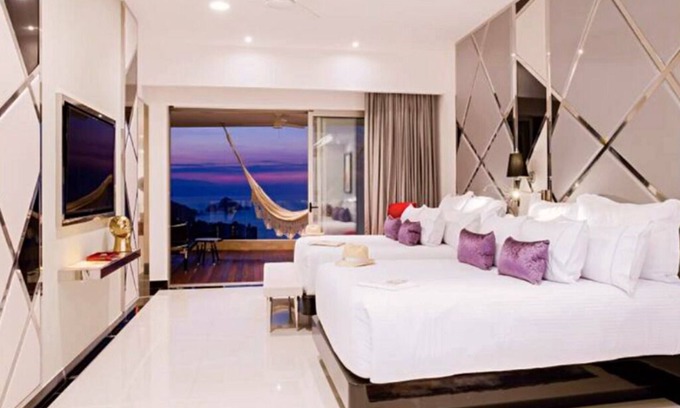 South Shore Hotel Area Resort | Posh 2 Bedroom Penthouse with Private Jacuzzi on Adult-Only Resort