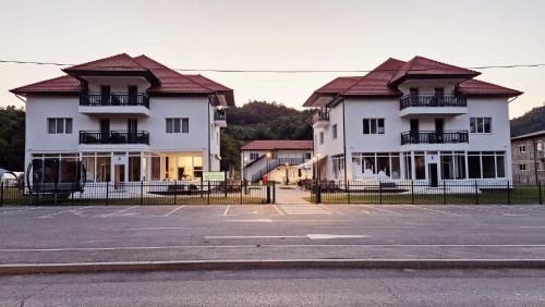 Milici Hotel | Potočari Han