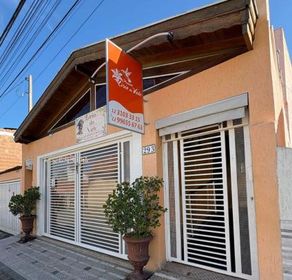 Cachoeira Paulista Hotel | Pousada Lirio do Vale