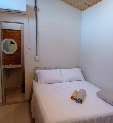 Praia de Aracatiba House | Pousada Sobre a Rocha