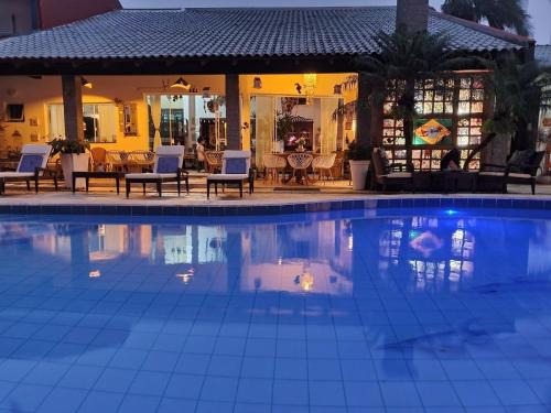 Caioba House | Pousada Villa Caiobá