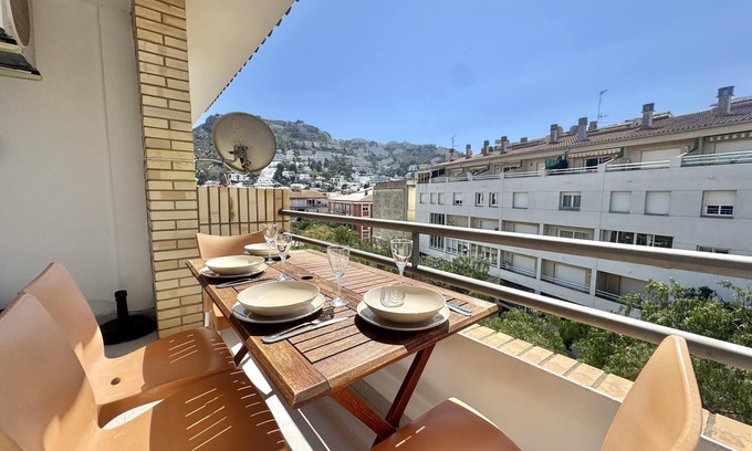 Roses Town Center Apartment | PR. Lovely apartment in Roses center