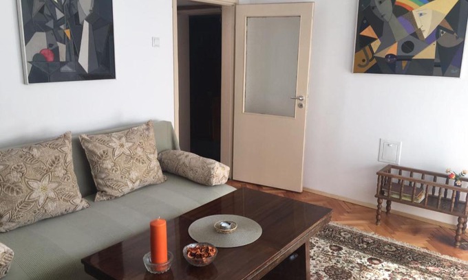 Gabrovo Apartment | Practico, cómodo y céntrico.
