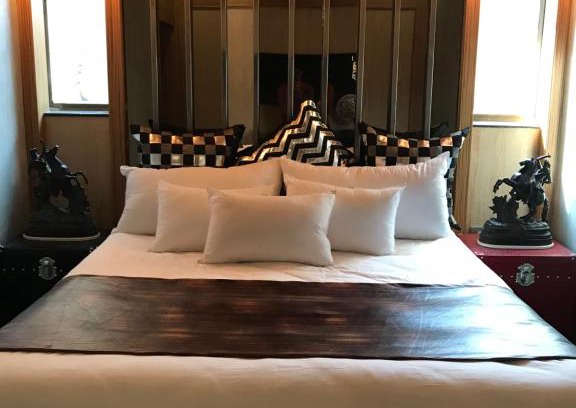 Puri Apartment | Pramod House Of Classics