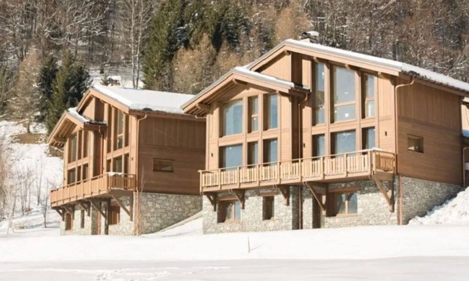 Praz-sur-Arly Ski Chalet | Praz-sur-Arly | Sleeps 6 | Never-Ending Thrills