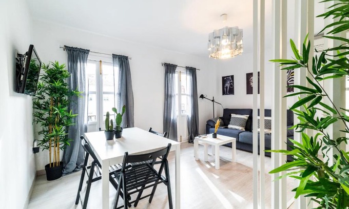 Centro - Sagrario Apartment | Precioso apartamento con parking en Granada