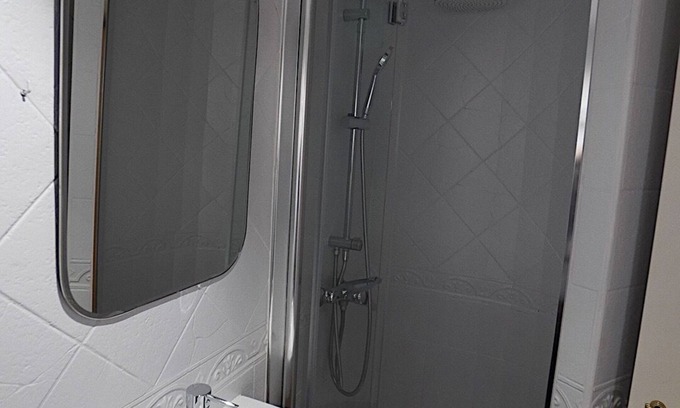San Diego Apartment | Precioso y Moderno Estudio en Vallecas, Madrid