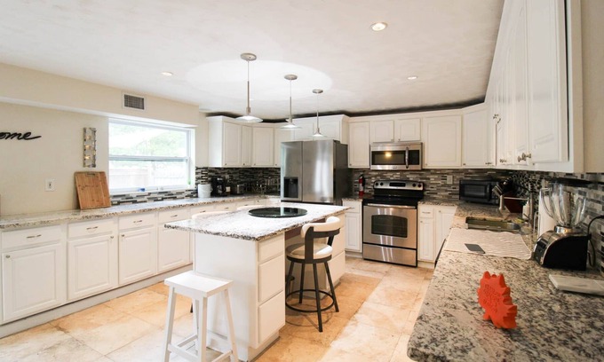 Snell Isle House | Prefectly Located | 4/BD Family Friendly Home