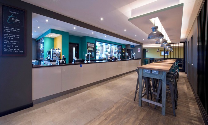 Heathrow Villages Hotel | Premier Inn Heathrow Airport Terminal 4