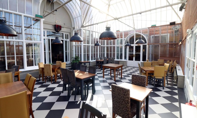 Fairfield Hotel | Premier Inn London Croydon South - A212