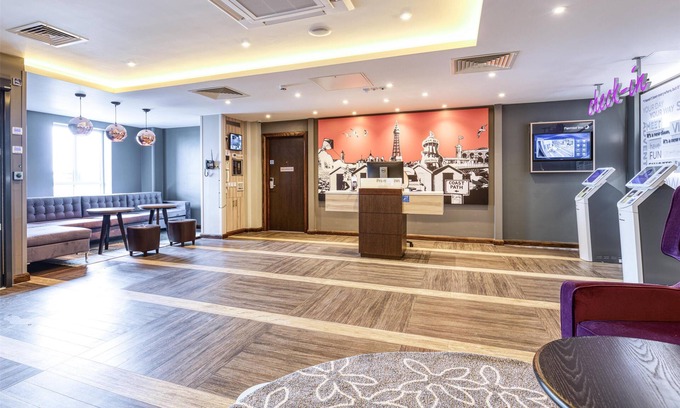 Newquay City Centre Hotel | Premier Inn Newquay - Seafront