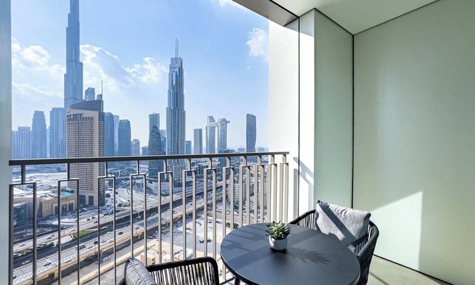 Za'abeel 2 Apartment | Premium 3BR + Burj Khalifa and Fountain Views