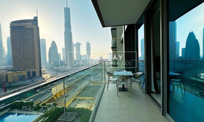 Bur Dubai Apartment | Premium 3BR with Burj Khalifa & Dubai Mall view