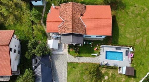 Bihac Apartment | PRENOCiSTE SARA