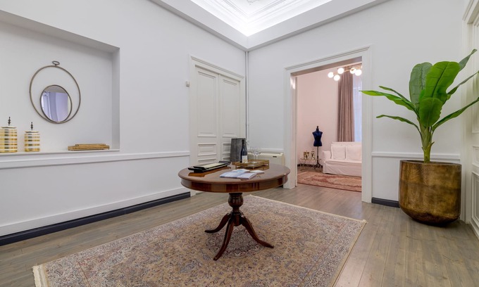 Plaka Apartment | Presidential Suite by 2 Mazi Suites